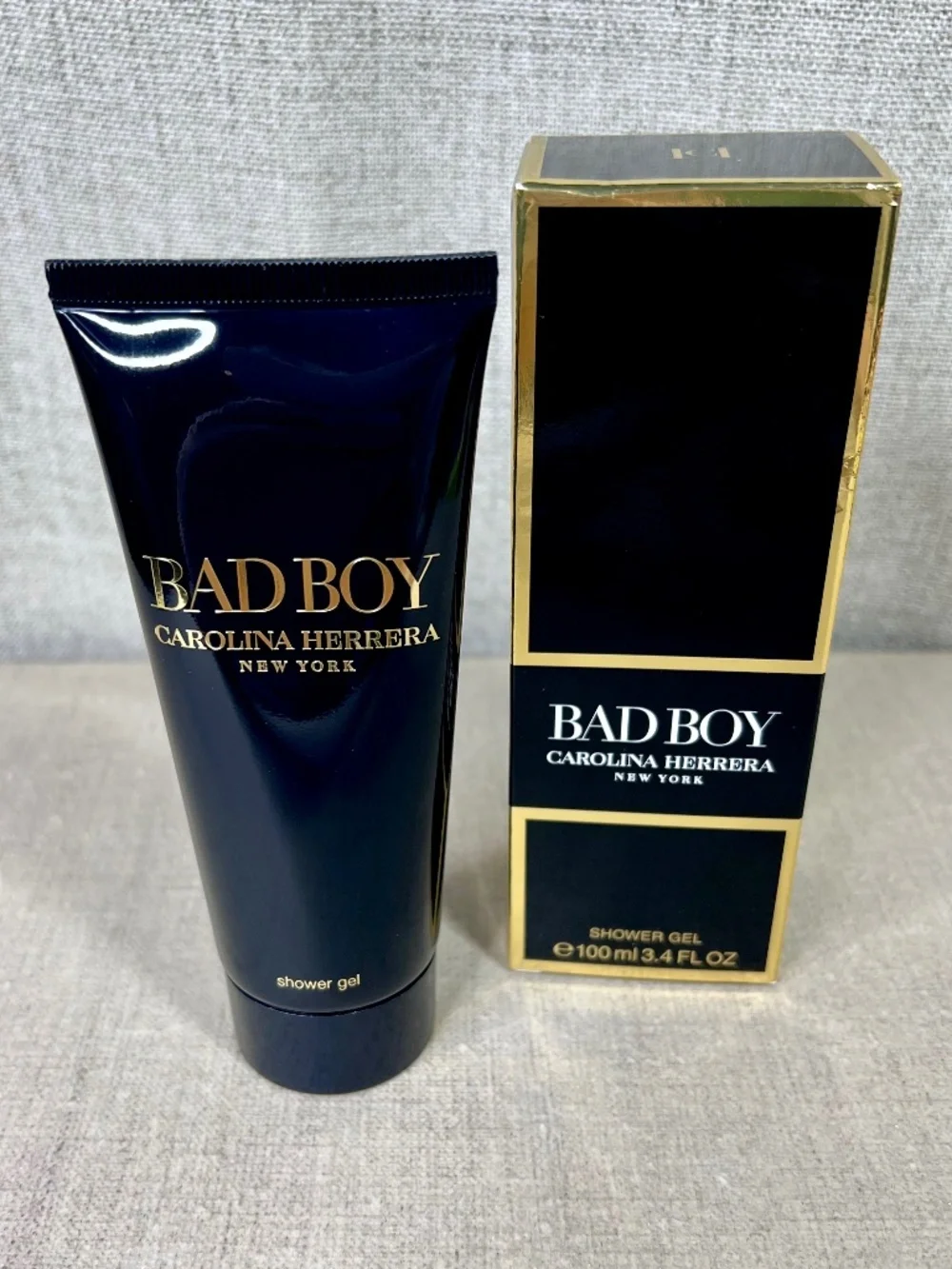 🖤 Carolina Herrera Bad Boy Shower Gel